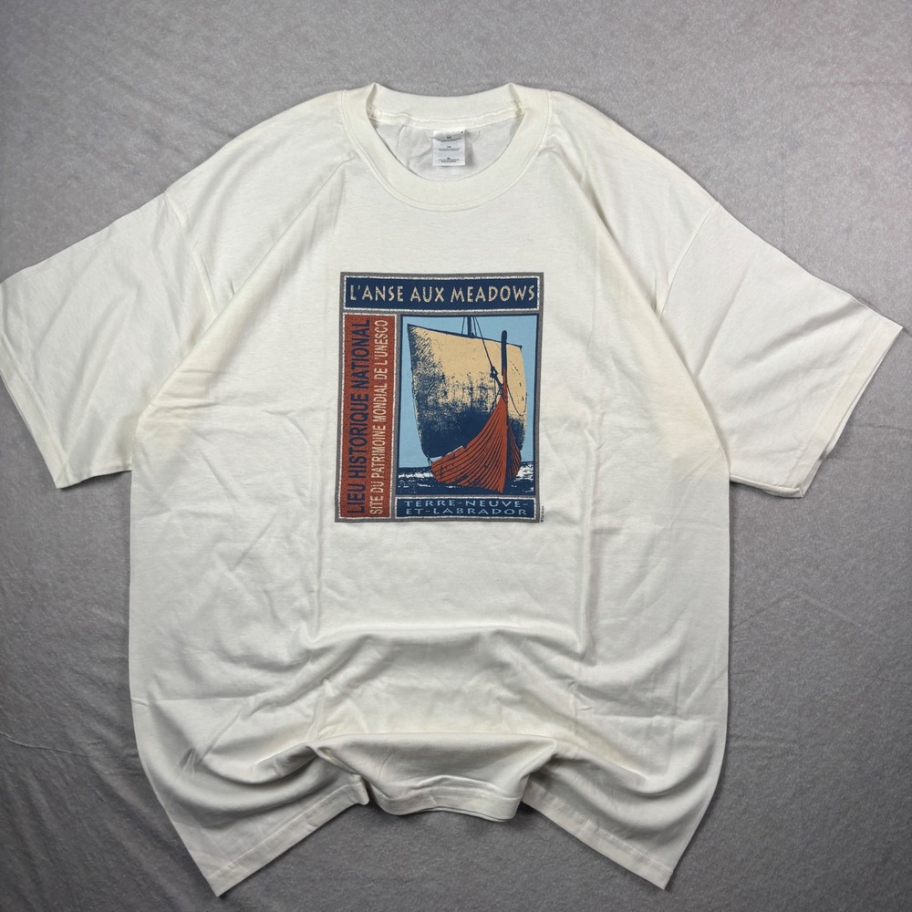 Vintage White L'Anse aux Meadows Terre-Neuve & Labrador T-Shirt – Size XL